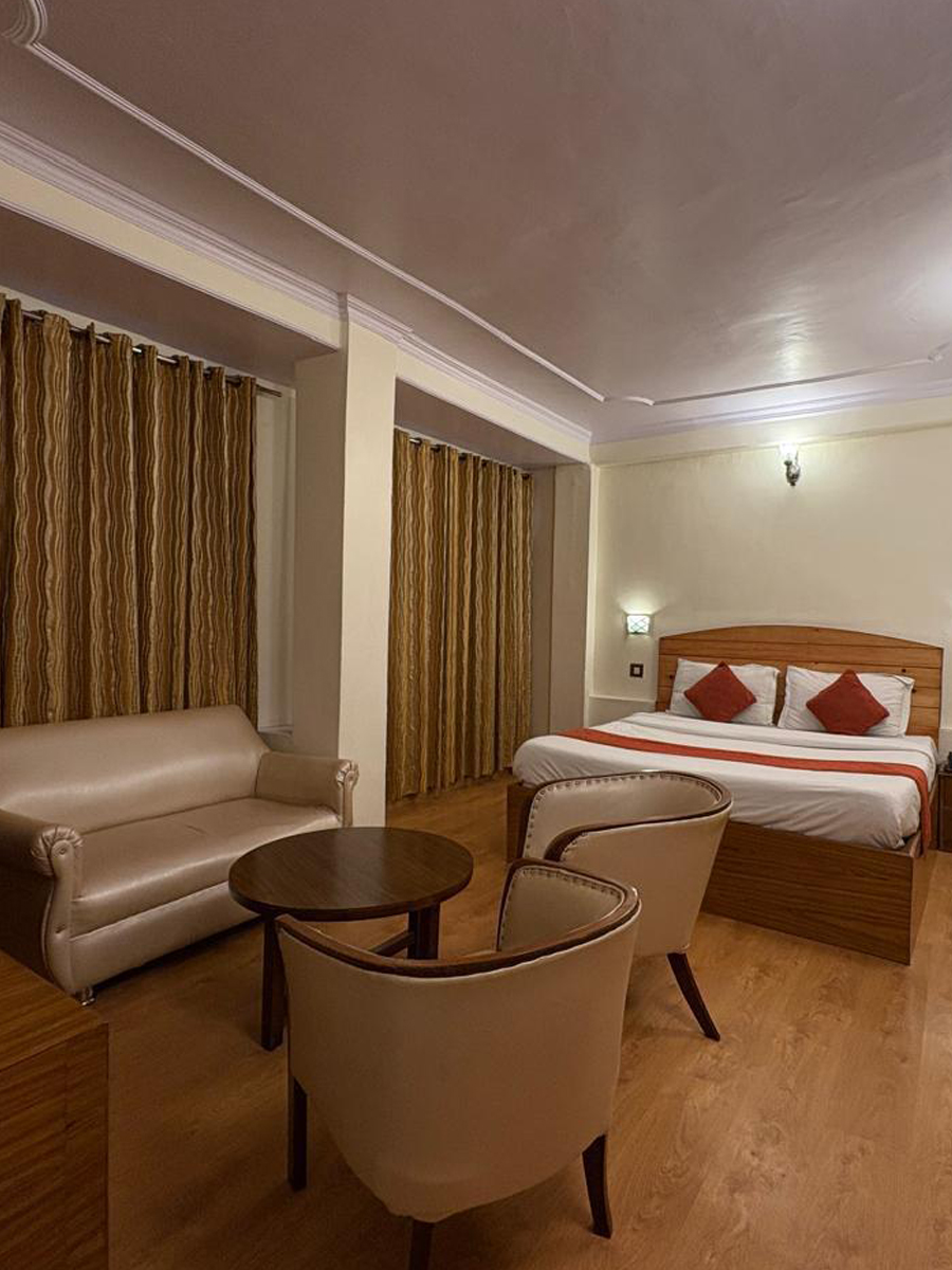 Hotel Rahat Regency Shimla